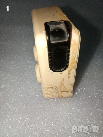 Ретро будилник Ruhla Quartz , снимка 3 - Антикварни и старинни предмети - 54153187