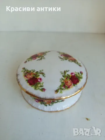 Royal Albert old country rozes бижутерна кутия, снимка 8 - Други ценни предмети - 55501219