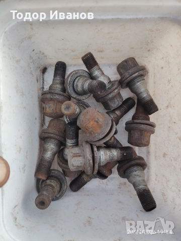 Болтове за алуминиеви джанти за Ситроен и Пежо 