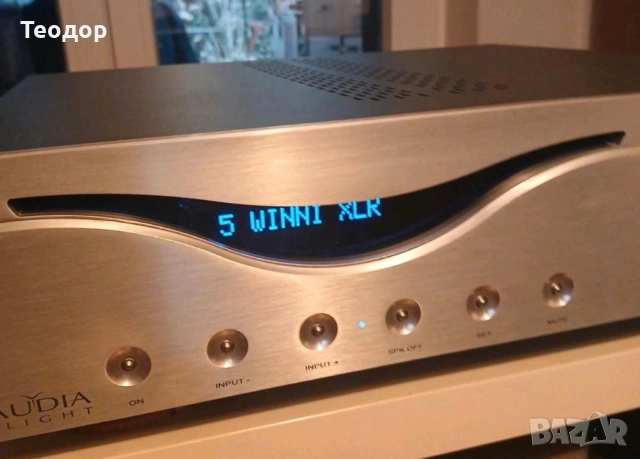 Интегриран усилвател Audia Flight FL Three S, снимка 9 - Ресийвъри, усилватели, смесителни пултове - 54240109