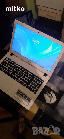ACER ASPIRE N-15Q1-Перфектно състояние, снимка 2 - Лаптопи за дома - 54738587