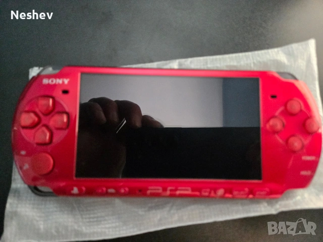 PSP 3000 Radiant red с кутия