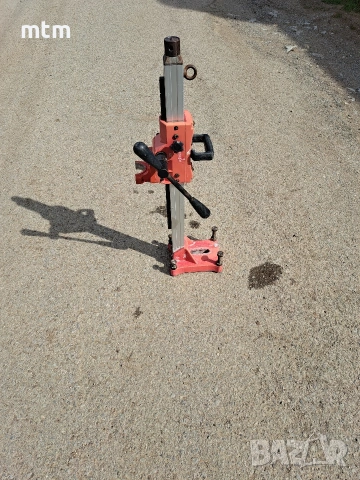 стойка за ядковадачна машина 