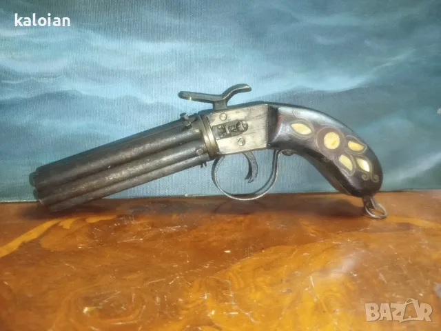 Старинен капсулен пистолет тип „пеперница“ (на английски: pepperbox pistol или pepper-box revolver