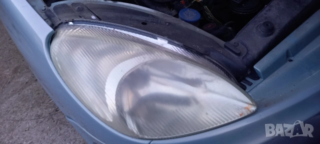 Десен фар Citroen Xsara Picasso