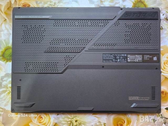 ASUS ROG Strix G17 – отлично запазен, с оригинална кутия и зарядно, снимка 5 - Лаптопи за игри - 55075119