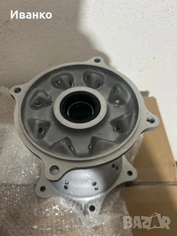 Главина за капла за crf 250/450, снимка 2 - Части - 54843956