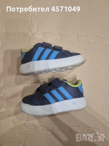 Детски обувки Adidas 24, снимка 3 - Детски маратонки - 54237068