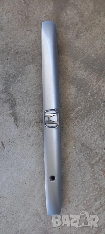 Лайсна заден капак Honda Civic VII , снимка 2 - Части - 54990693