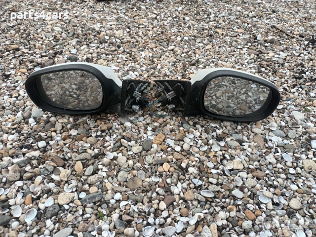ляво и дясно огледало за бмв е81 е87 е82 е88 BMW E81 E87 E82 E88, снимка 2 - Части - 52745369