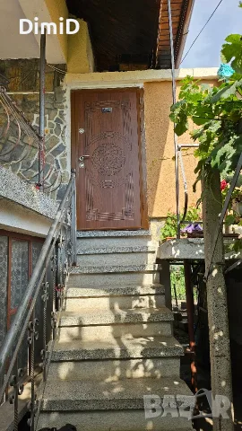 Продавам масивна къща, снимка 16 - Къщи - 55142106