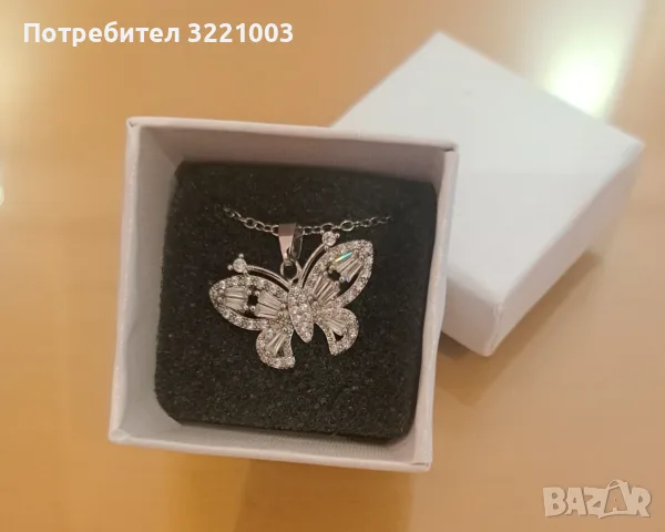 Дамско колие пеперуда в сребристо , снимка 3 - Колиета, медальони, синджири - 55424484