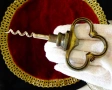 Бронзов тирбушон с отварачка,ключ. , снимка 1