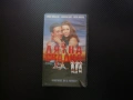 Лятна свалка VHS филм младежки любов тръпка бейзбол спорт отбор бухалка романтика млади актьори секс, снимка 1