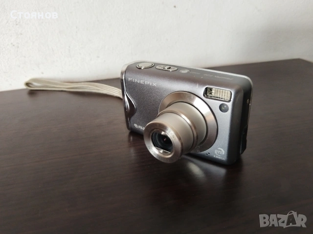 FUJIFILM FinePix F20 Zoom 6 MP 3x Optical Zoom