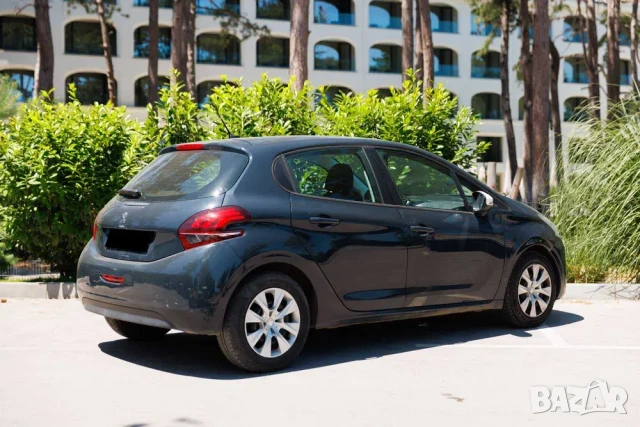 Peugeot 208, снимка 5 - Rent a car - 54834024