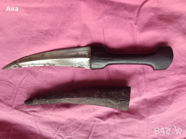 Малък османски ханджар с оригиналната си кожена кания

, снимка 3 - Антикварни и старинни предмети - 54025891