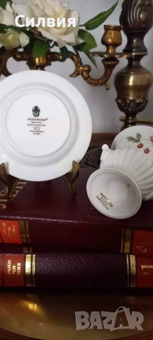 Две малки съкровища от Wedgwood , снимка 2 - Декорация за дома - 54651556