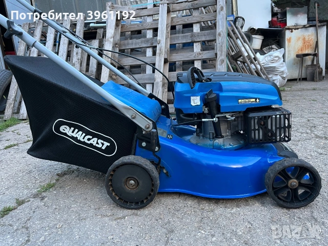 39 Самоходна моторна косачка Hyndai 4.5 hp, снимка 4 - Градинска техника - 55269349