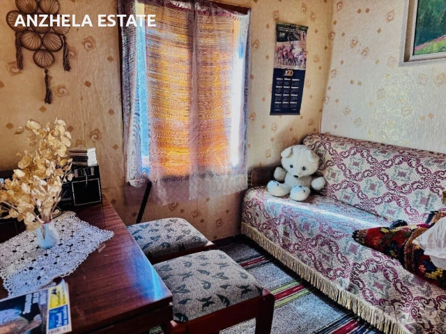 Две къщи в един парцел в сърцето на Стара планина град Априлци кв.Видима, снимка 15 - Къщи - 54808179