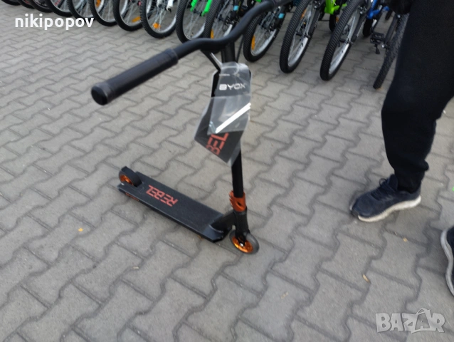 BYOX Детска тротинетка stunt REBEL карбон, снимка 4 - Други - 54811728