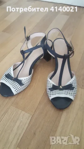 Дамски сандали Valentino