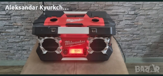 Milwaukee радио c12-28dcr, снимка 2 - Радиокасетофони, транзистори - 54556774