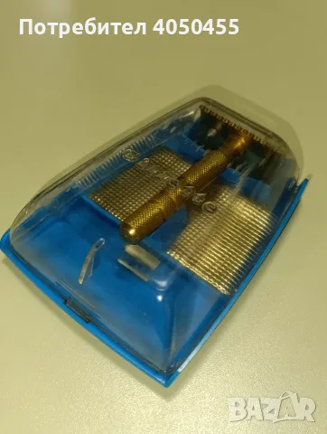 Две класически бръсначки (safety razor) – Gillette + Soluna, снимка 5 - Антикварни и старинни предмети - 55475674
