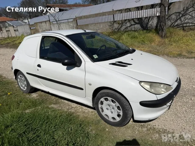 фарове ляв и десен за peugeot 206 1.4 hdi 67кс   - цена за 20 евро общо за двата   КОЛАТА Е: 50 кило, снимка 2 - Части - 55314696