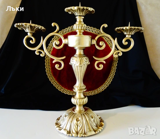 Бронзов свещник,троен свещник,барок 2.8 кг., снимка 2 - Антикварни и старинни предмети - 54271714