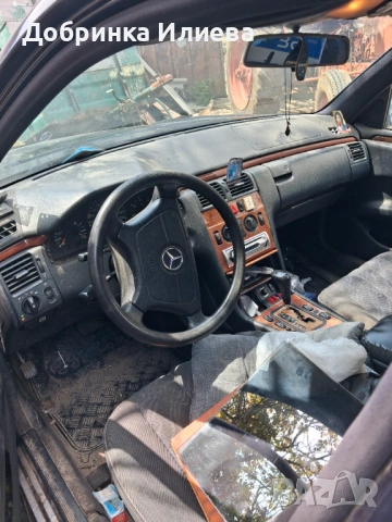 Мерцедес 220Е, cdi, за части , снимка 2 - Автомобили и джипове - 54707670