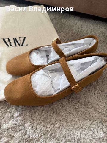 Обувки тип балеринки Zara велурени.