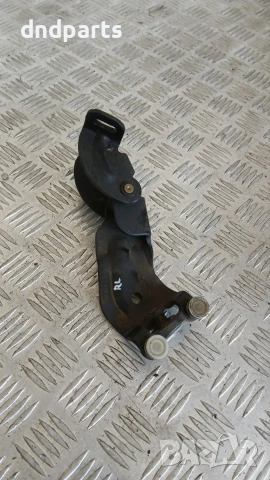 Панта врата Seat Alhambra 2014(задна лява) 7N0843335G