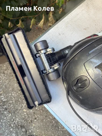 Dyson прахосмукачка, снимка 10 - Прахосмукачки - 55501024