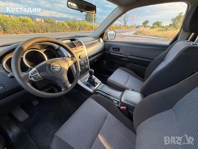 Suzuki Grand Vitara 1.9d 4х4 / 129к.с. / Клима, снимка 4 - Автомобили и джипове - 54963439