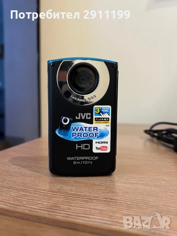 Видеокамера JVC Picsio FullHD с подаръци, снимка 2 - Камери - 55084012