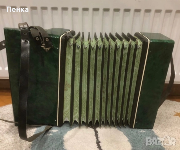 Детски Руски СССР Акордеон Малиш Malish 16 баса + твърд куфар (оригинален), снимка 10 - Акордеони - 54592194