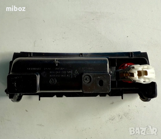 Пепелник VW Passat B6, снимка 3 - Части - 54400542