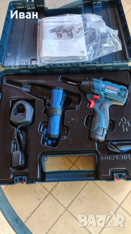 Гайковерт Bosch 12V, 2Ah + падаръци, снимка 2 - Винтоверти - 55229052