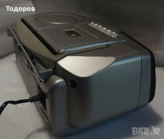 Sony CFD-V37L стерео радиокасетофон със CD плейър, снимка 6 - Радиокасетофони, транзистори - 54301052