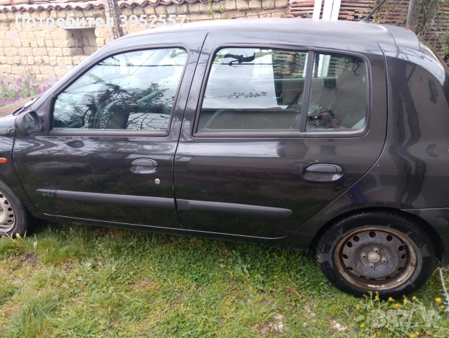 Продавам автомобил Renault Clio, снимка 5 - Автомобили и джипове - 54346554