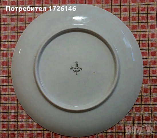 Порцеланова чиния със златен кант Winterling Röslau Bavaria, снимка 3 - Чинии - 54044272