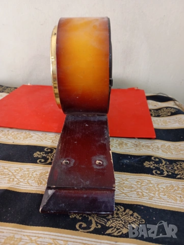 Настолен часовник, снимка 4 - Антикварни и старинни предмети - 54108671