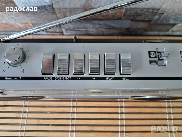 Grundig RR 345, снимка 7 - Радиокасетофони, транзистори - 54366362
