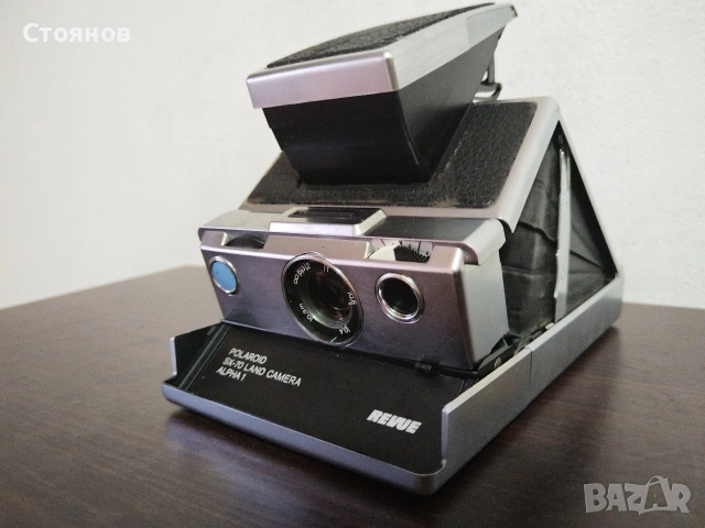 POLAROID SX-70 ALPHA 1 REVUE ХРОМИРАНА СГЪВАЕМА КАМЕРА ЗА МОМЕНТАЛНО СНИМАНЕ. 
