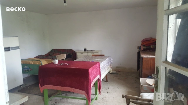 Продавам къща в село червенци от собственик, снимка 12 - Къщи - 53979851