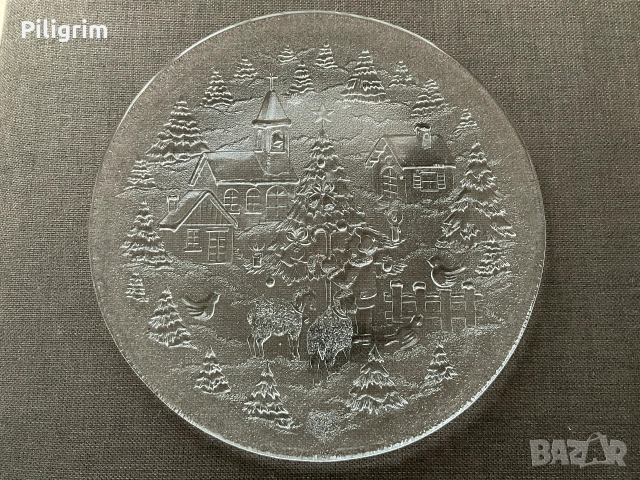 Голяма стъклена коледна чиния, Италия.