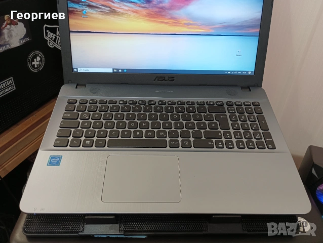 Лаптоп Asus F541S / 15.6", снимка 2 - Лаптопи за дома - 54625115