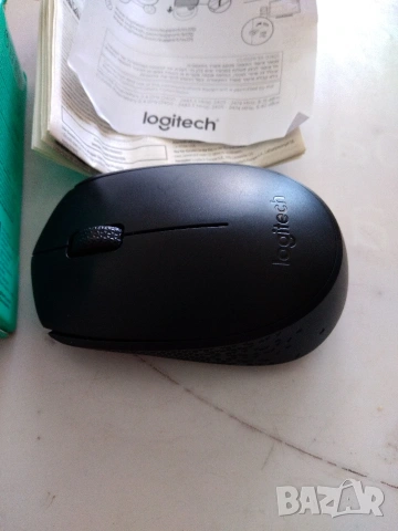 Безжична мишка Logitech M170, снимка 3 - Клавиатури и мишки - 54319299