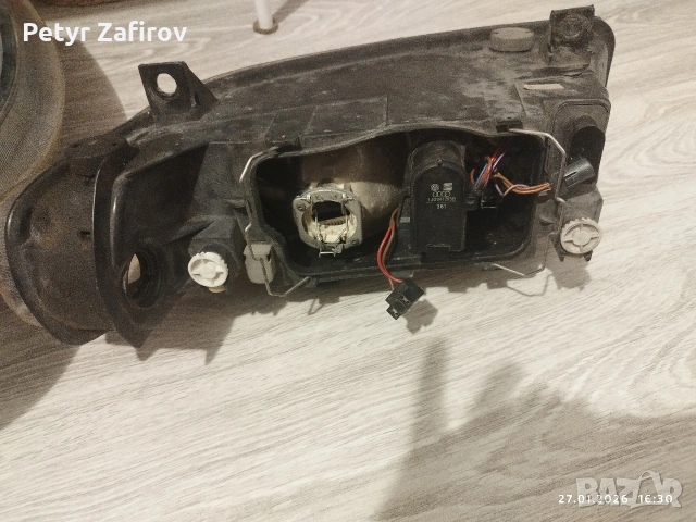 Фарове за Сеат Леон, снимка 4 - Части - 54149603